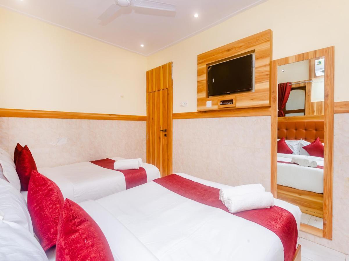 Aman Hotel Near Cst Mumbai Bagian luar foto